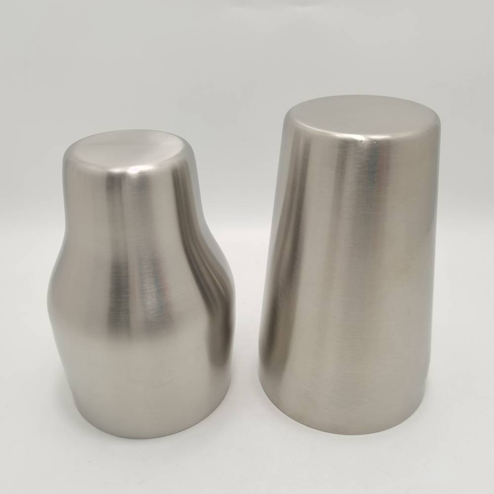 24 oz. stainless steel 2-piece parisienne cocktail shaker - Image 4